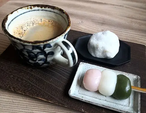 和菓子とコーヒー